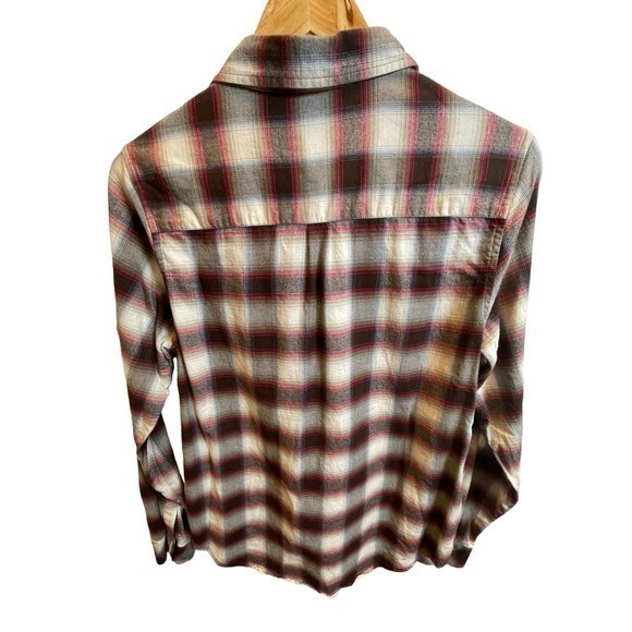 Pendleton Women's Red, White & Black Plaid Button Up Shirt, 100% Cotton,‎ Medium - Picture 2 of 7